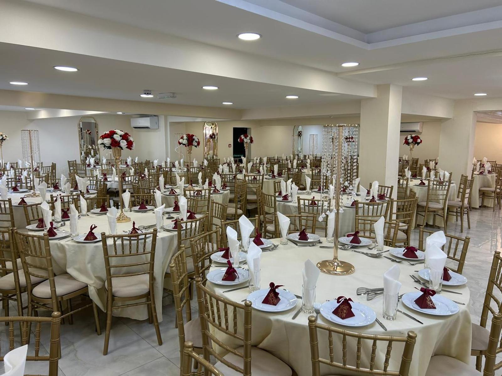 Zaheer'S Hotel Baldock Kültér fotó