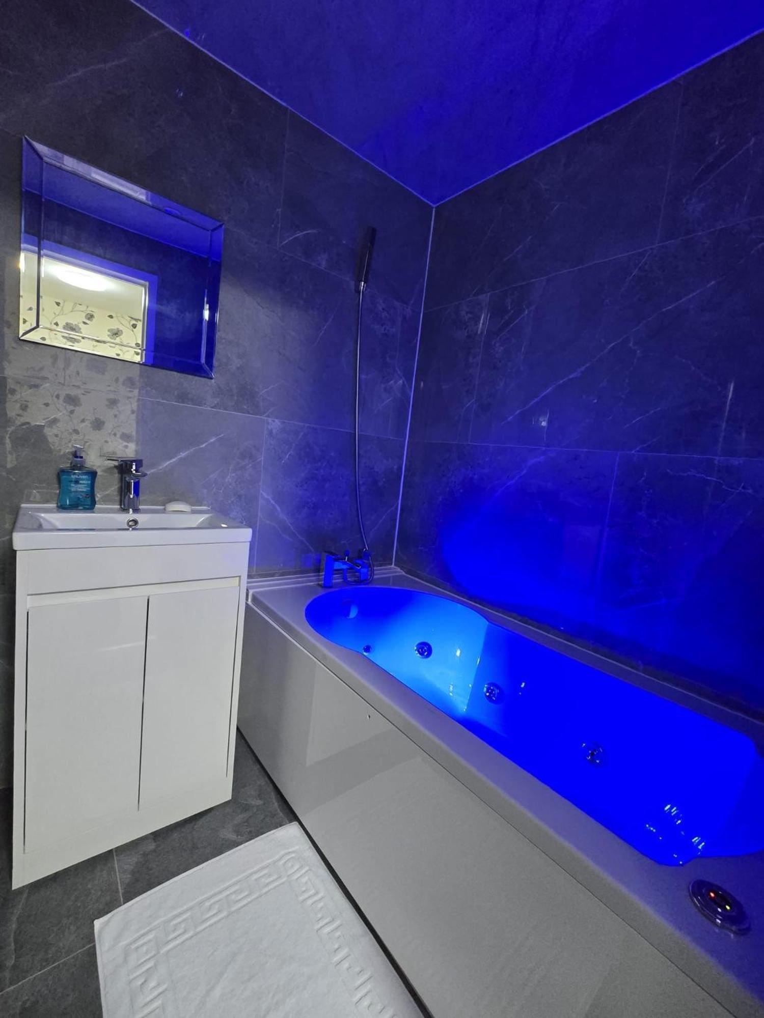Zaheer'S Hotel Baldock Kültér fotó